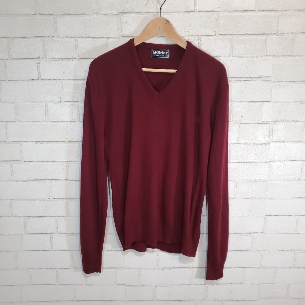McBriar vintage v-neck maroon sweater